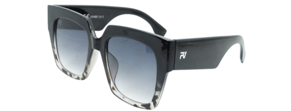 P168 CARLA BLACK